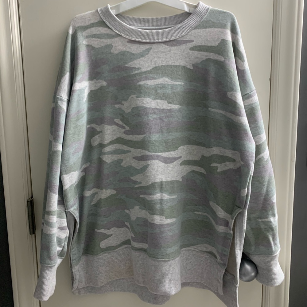 AERIE PASTEL CAMO SWEATSHIRT